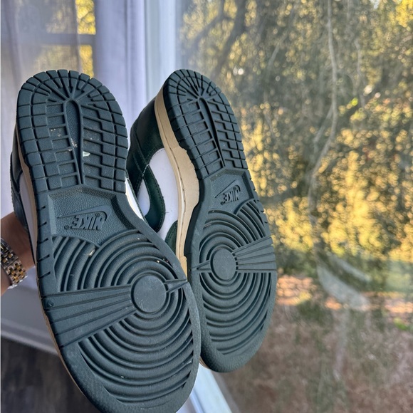 Nike dunk low vintage green women’s 7 - Picture 5 of 6